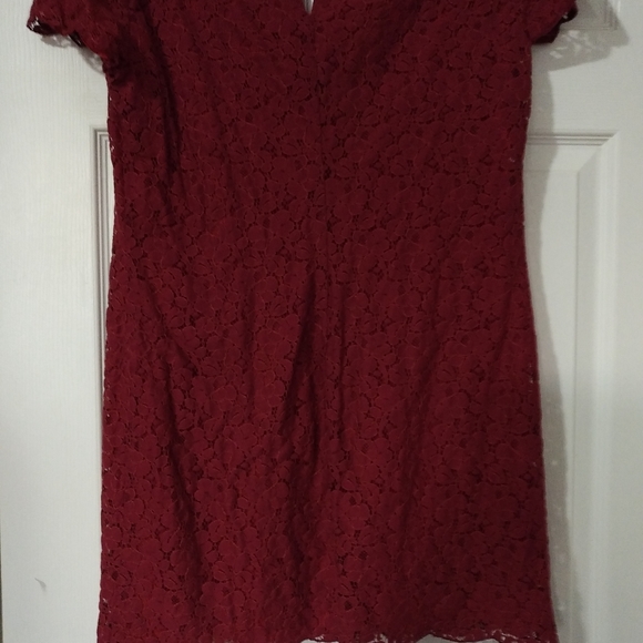 Talula L gorgeous lace overlay dress - Picture 2 of 3